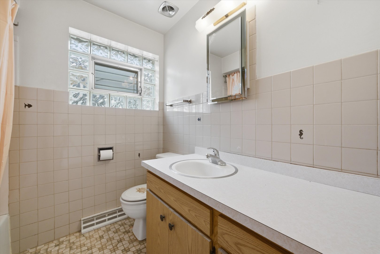 6500 W 64th Street, Chicago, IL 60638
