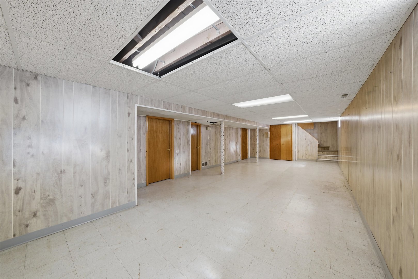 6500 W 64th Street, Chicago, IL 60638
