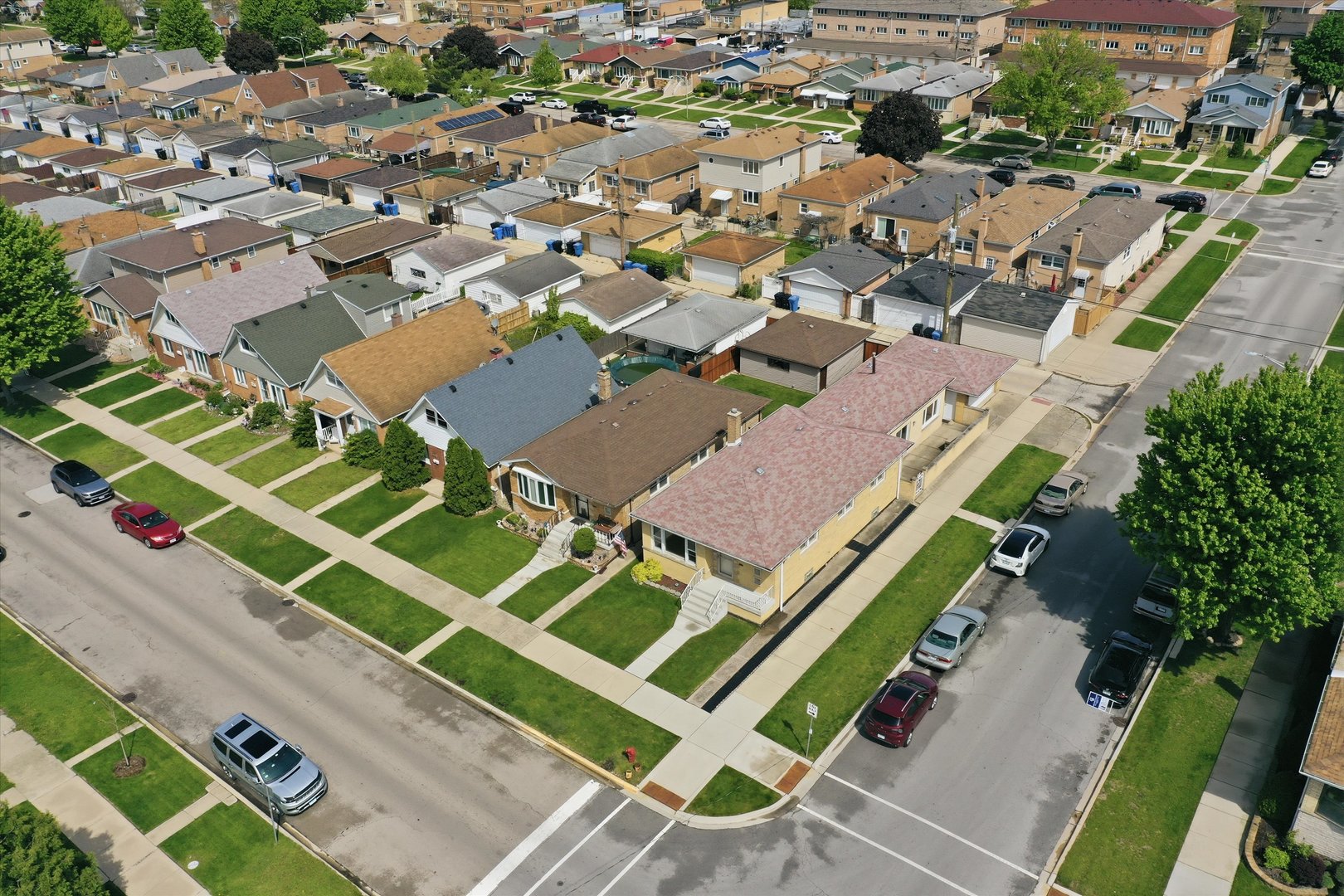 6500 W 64th Street, Chicago, IL 60638