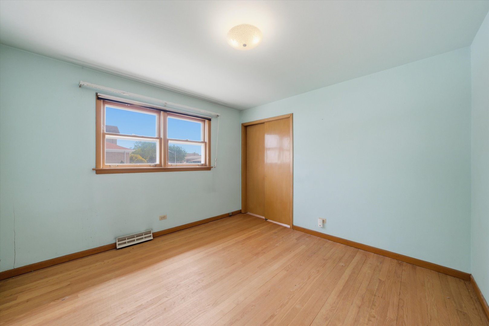 6500 W 64th Street, Chicago, IL 60638
