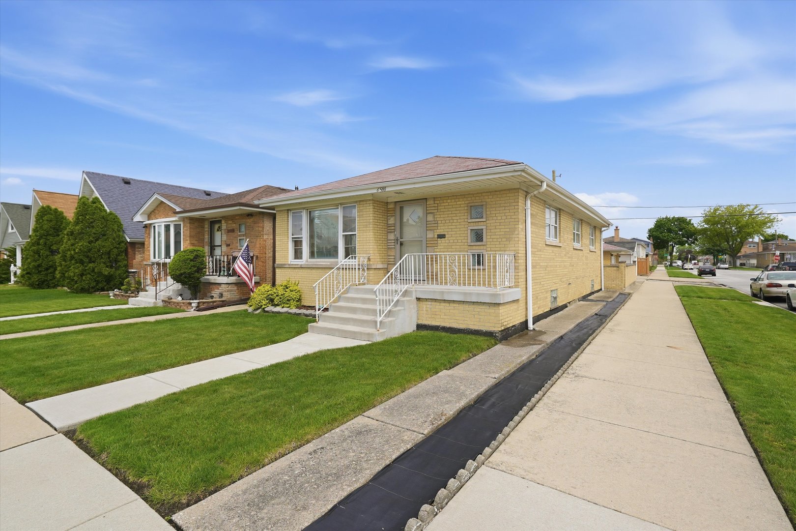 6500 W 64th Street, Chicago, IL 60638