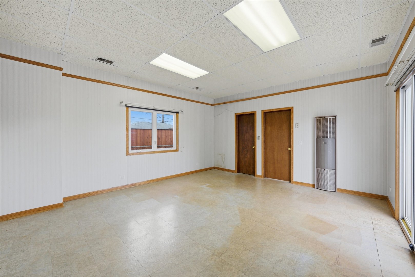 6500 W 64th Street, Chicago, IL 60638