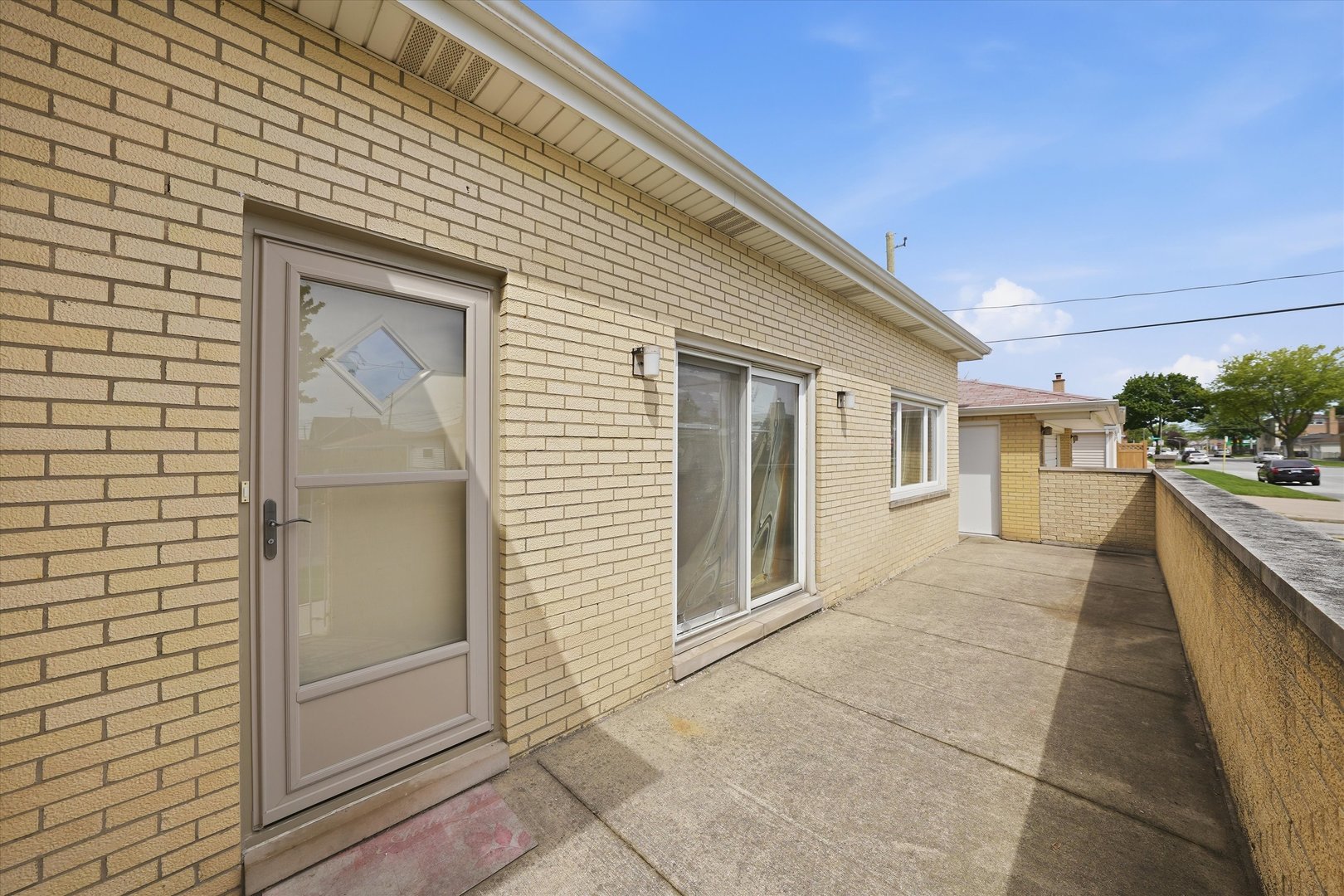 6500 W 64th Street, Chicago, IL 60638