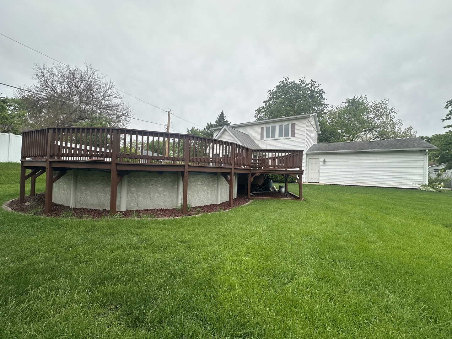 1105 Summit Drive, Lockport, IL 60441