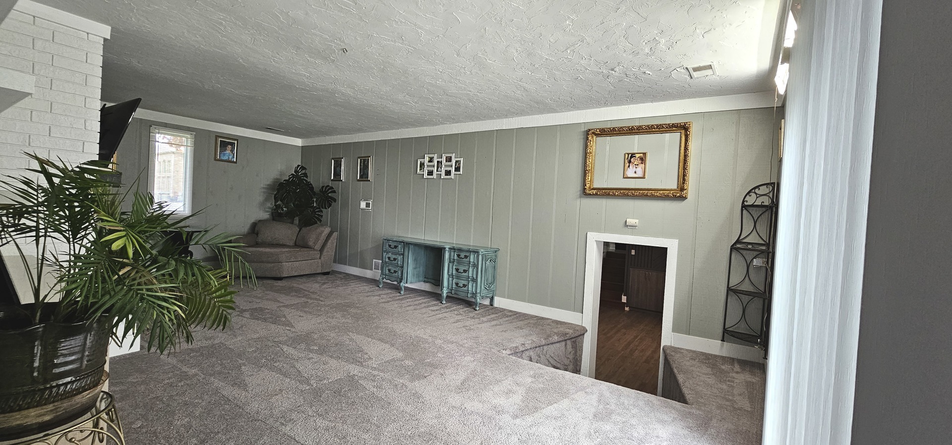 17W335 Forestview Drive, Bensenville, IL 60106