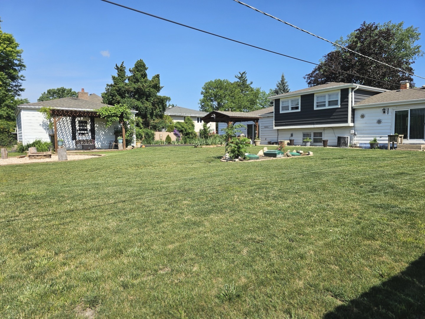 17W335 Forestview Drive, Bensenville, IL 60106