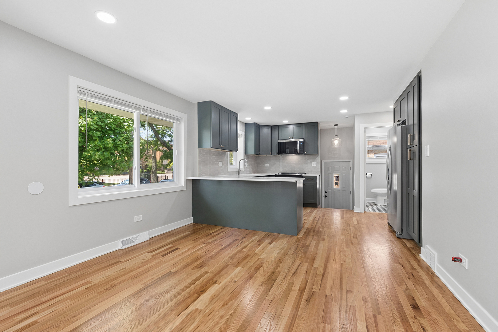 10849 S Christiana Avenue, Chicago, IL 60655
