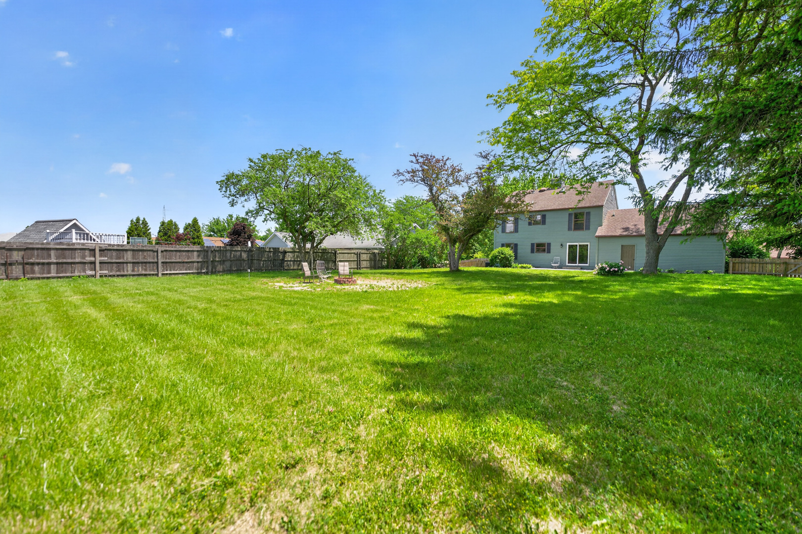 DeKalb, IL 60115