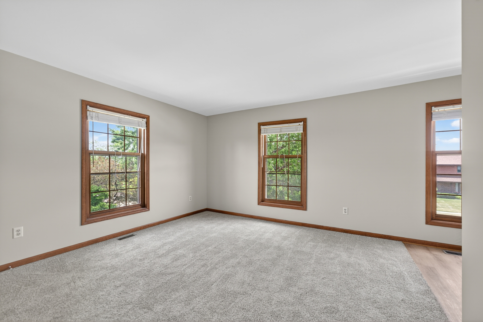 DeKalb, IL 60115