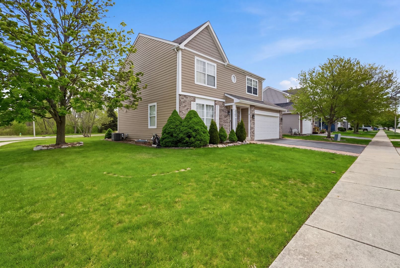 1745 N Frolic Avenue, Waukegan, IL 60085