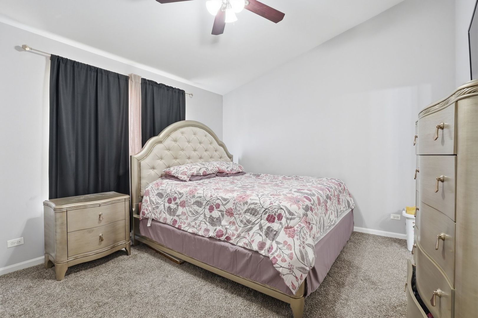 1745 N Frolic Avenue, Waukegan, IL 60085
