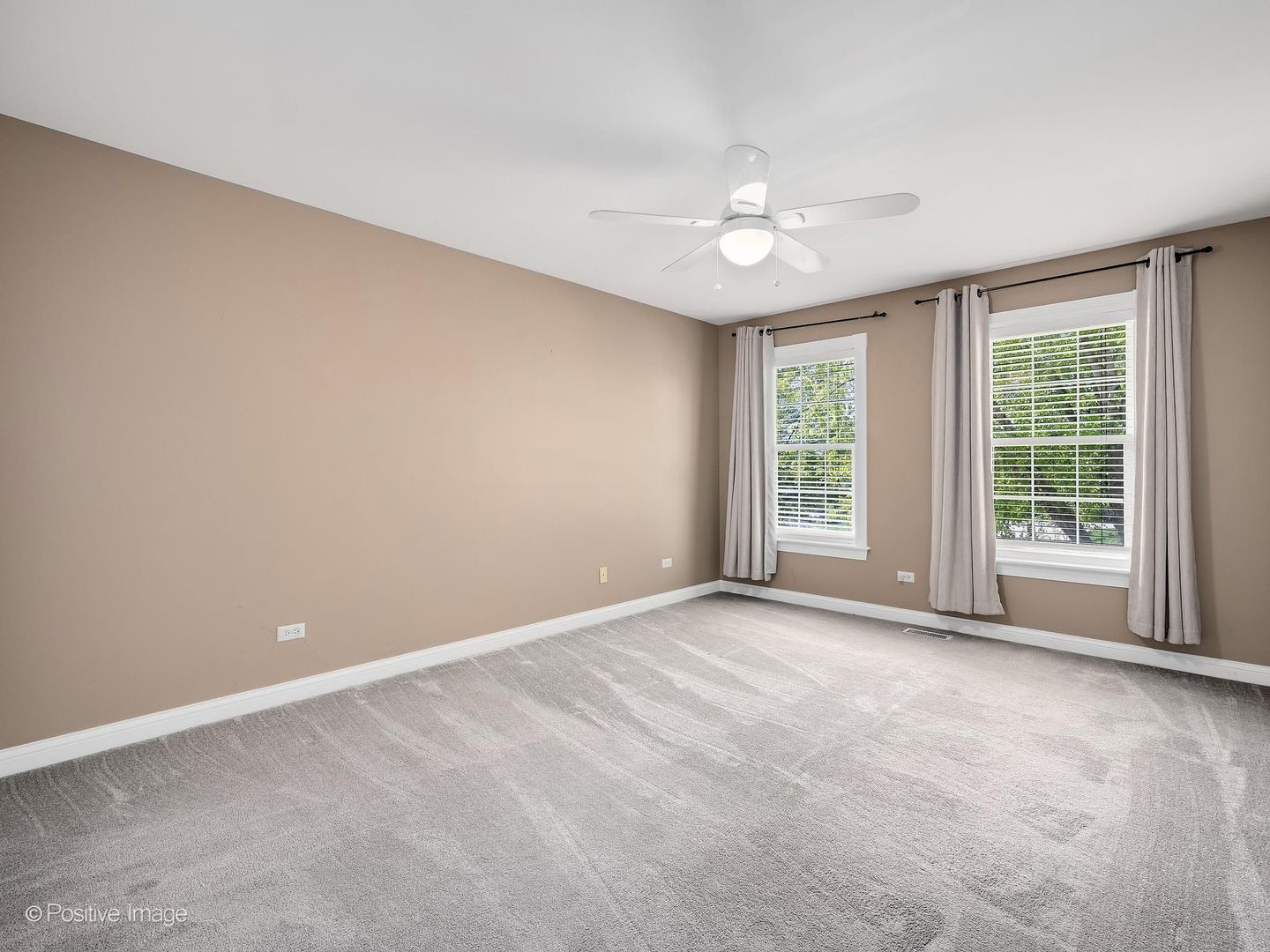 832 Bemis Road, Glen Ellyn, IL 60137