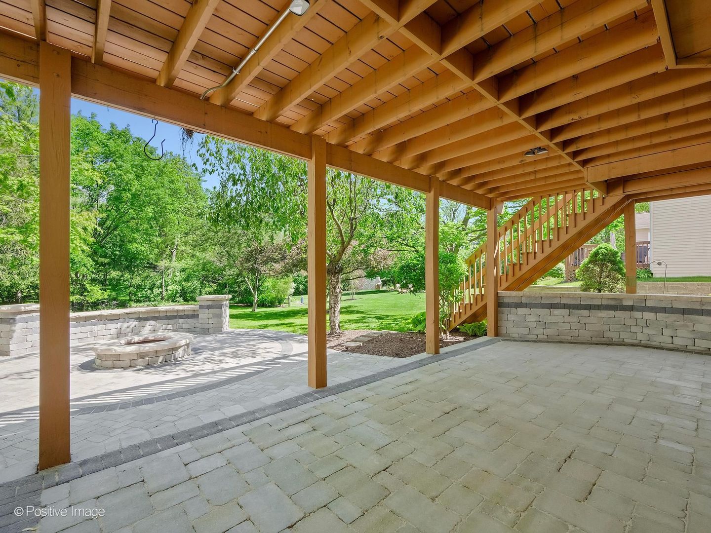 832 Bemis Road, Glen Ellyn, IL 60137