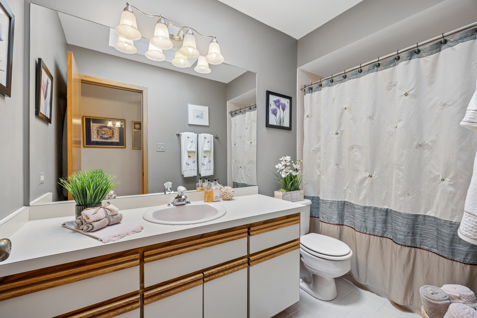 13853 Logan Drive, Orland Park, IL 60467
