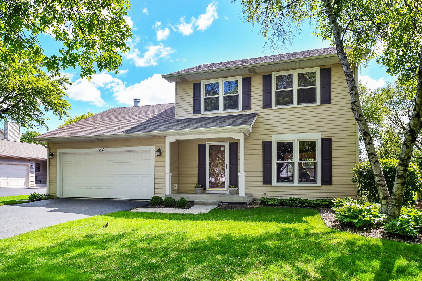 2264 Briarhill Drive, Naperville, IL 60565