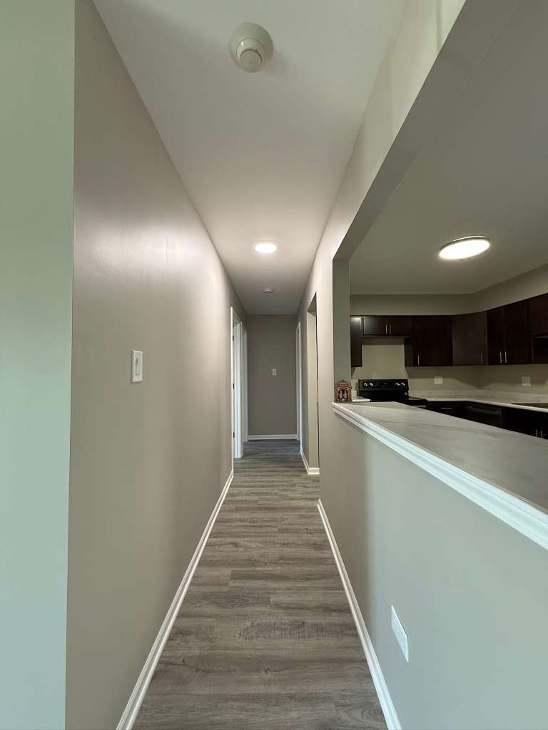 161 W Elk Trail #262, Carol Stream, IL 60188
