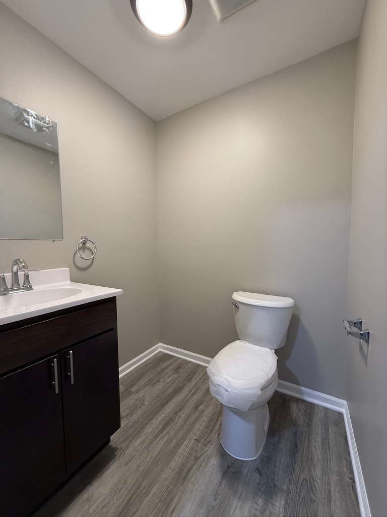 161 W Elk Trail #262, Carol Stream, IL 60188
