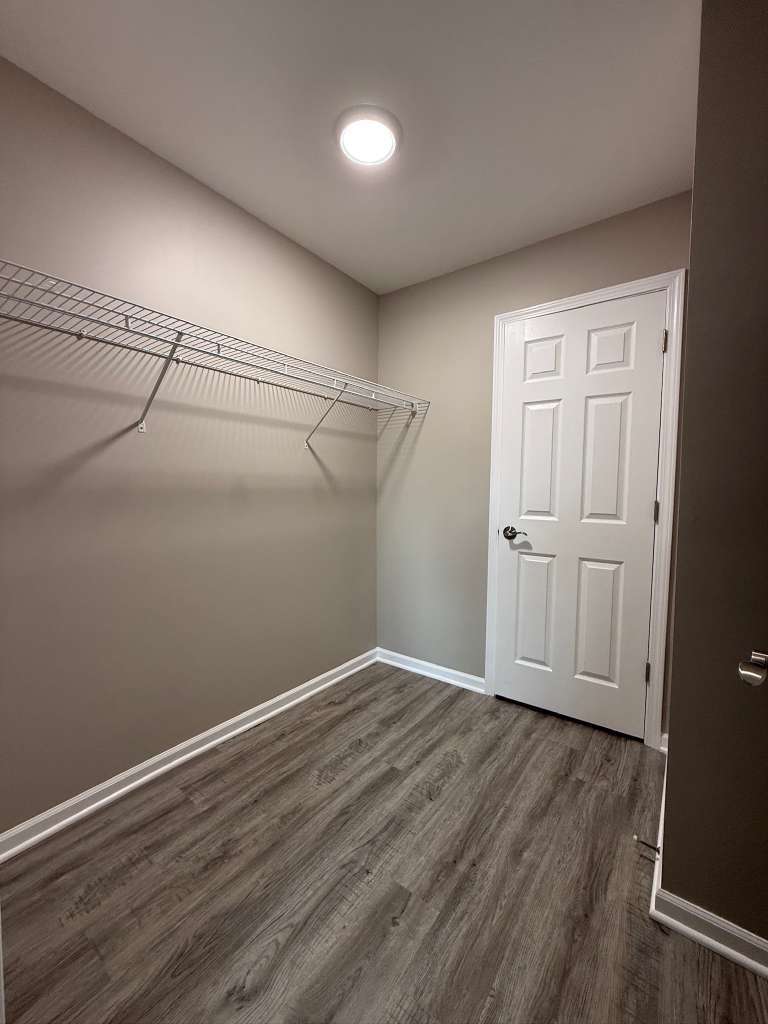 161 W Elk Trail #262, Carol Stream, IL 60188
