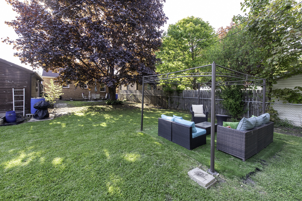 1111 N Berwick Boulevard, Waukegan, IL 60085