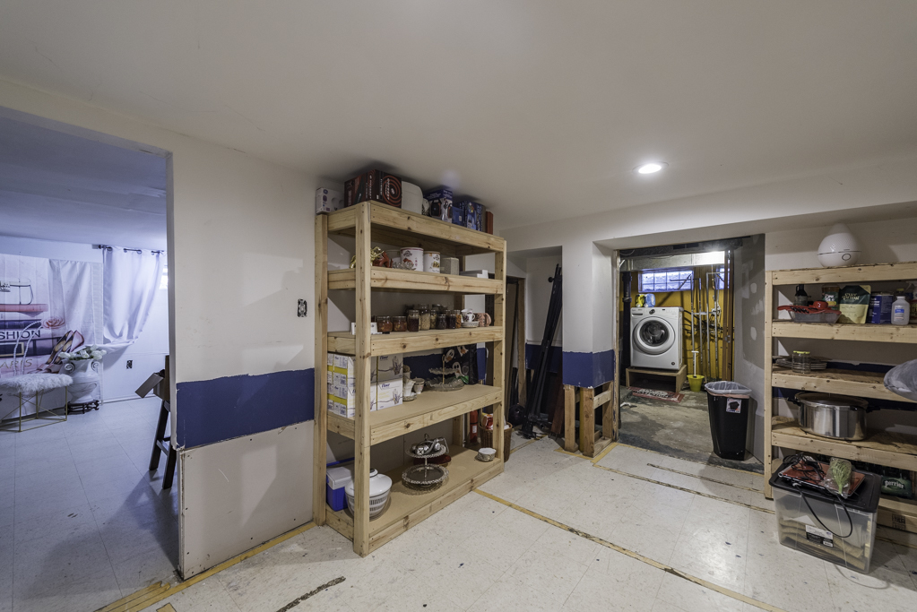 1111 N Berwick Boulevard, Waukegan, IL 60085
