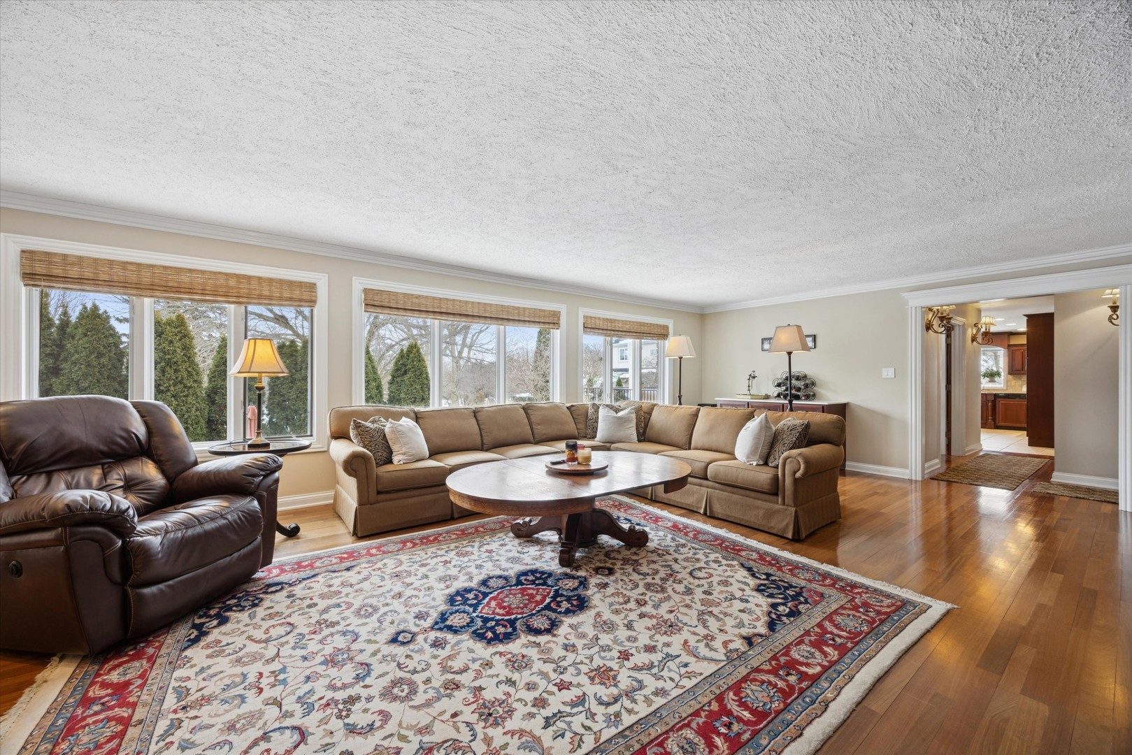 8401 Golfview Drive, Orland Park, IL 60462