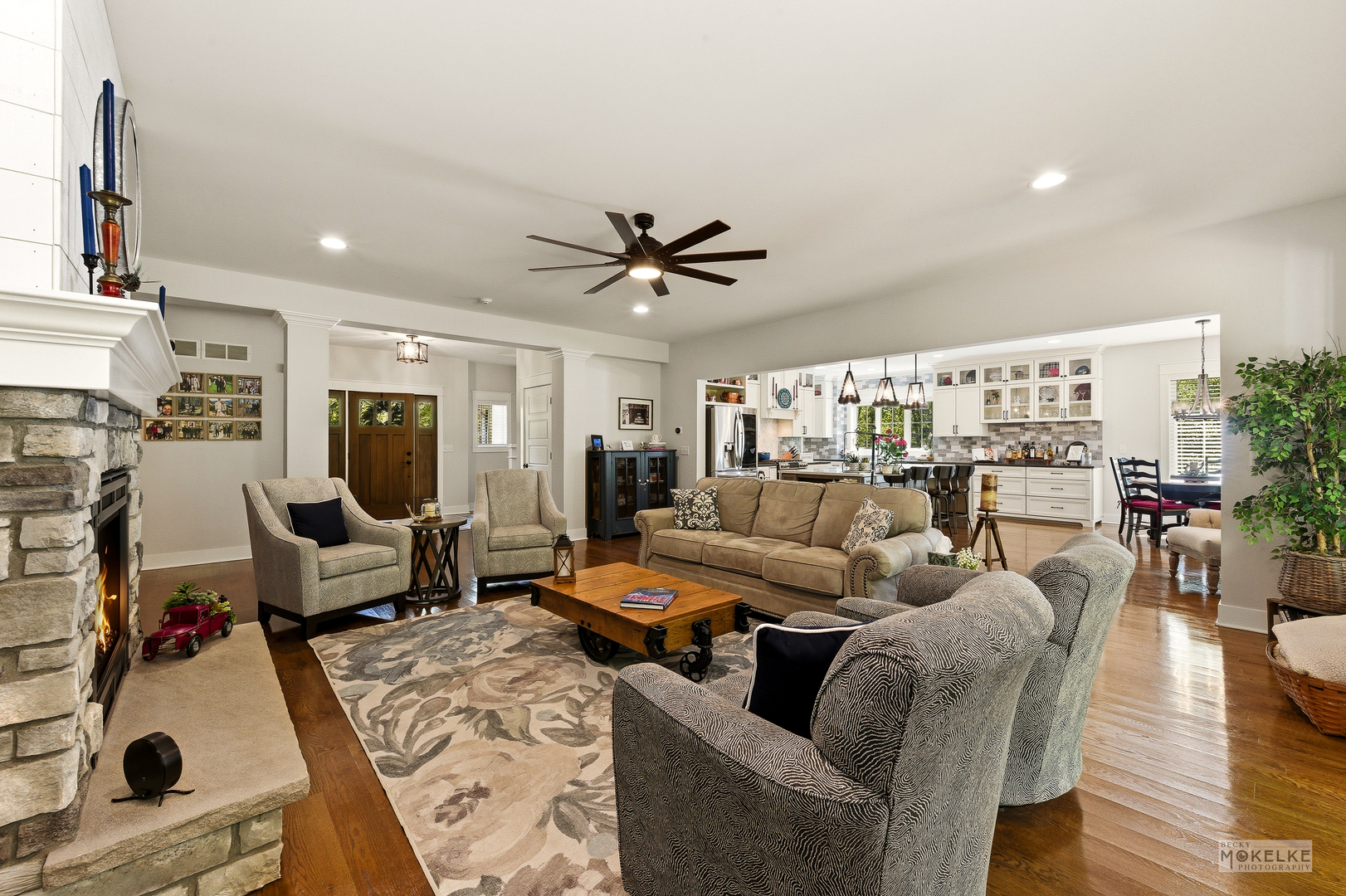 38 Woodland Drive, Yorkville, IL 60560