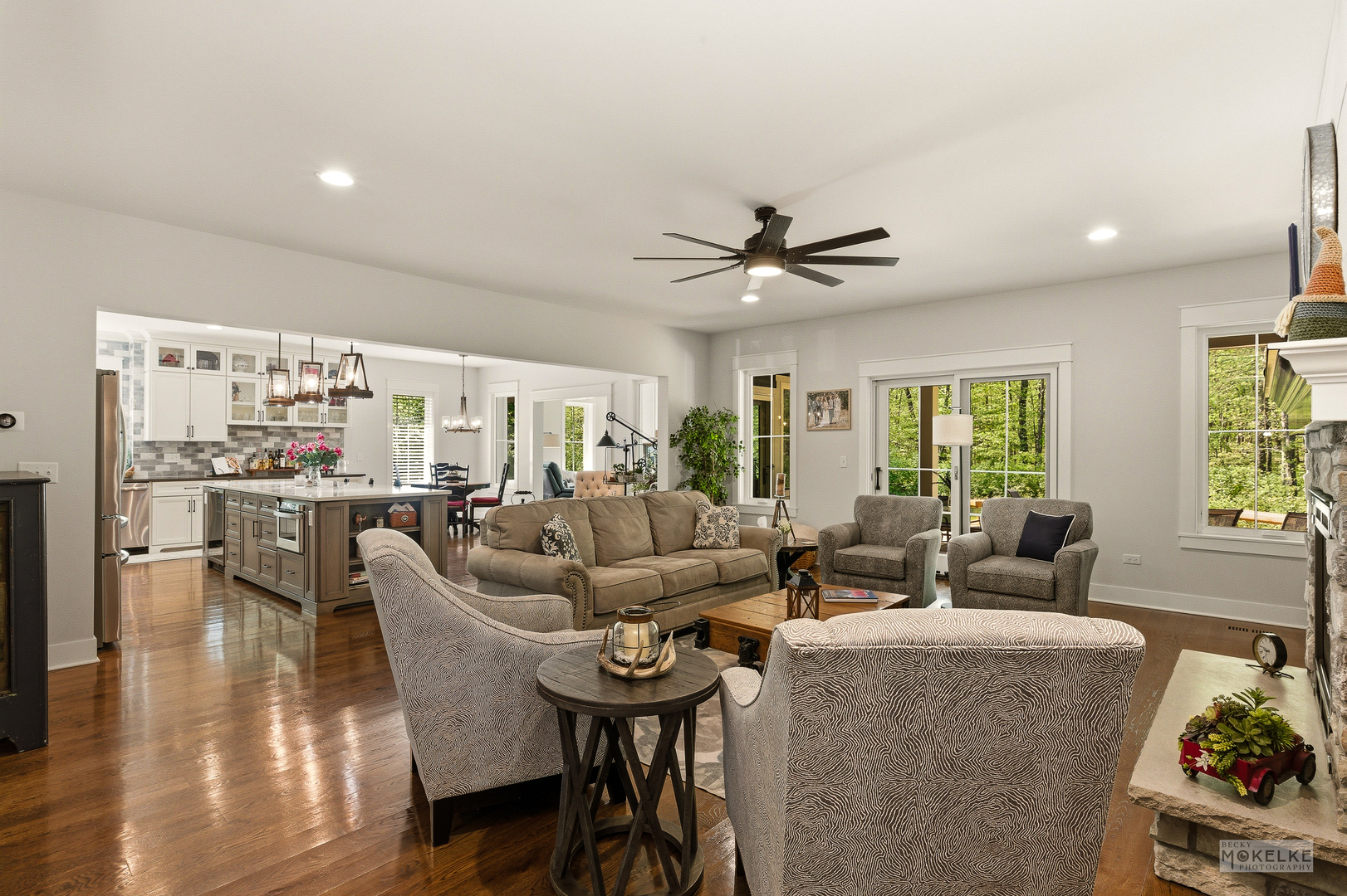 38 Woodland Drive, Yorkville, IL 60560