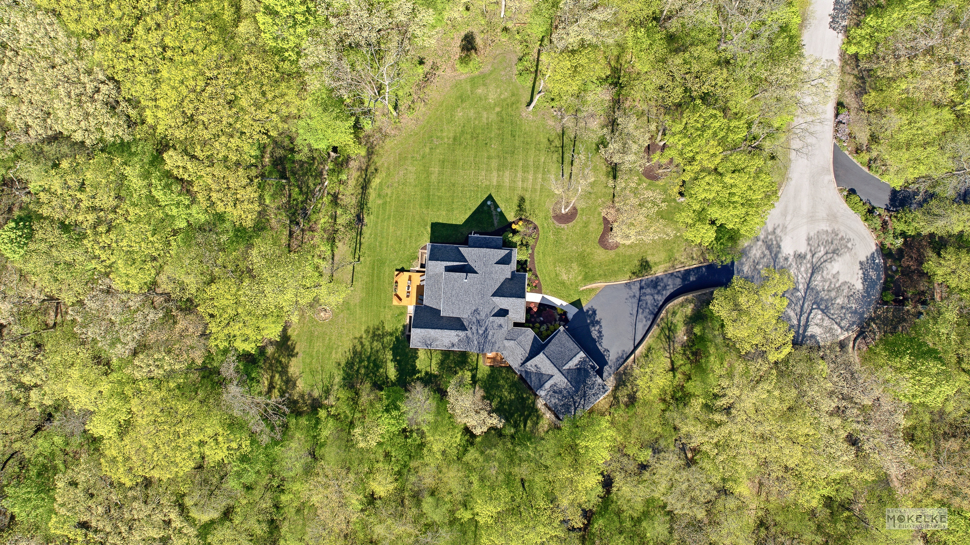 38 Woodland Drive, Yorkville, IL 60560