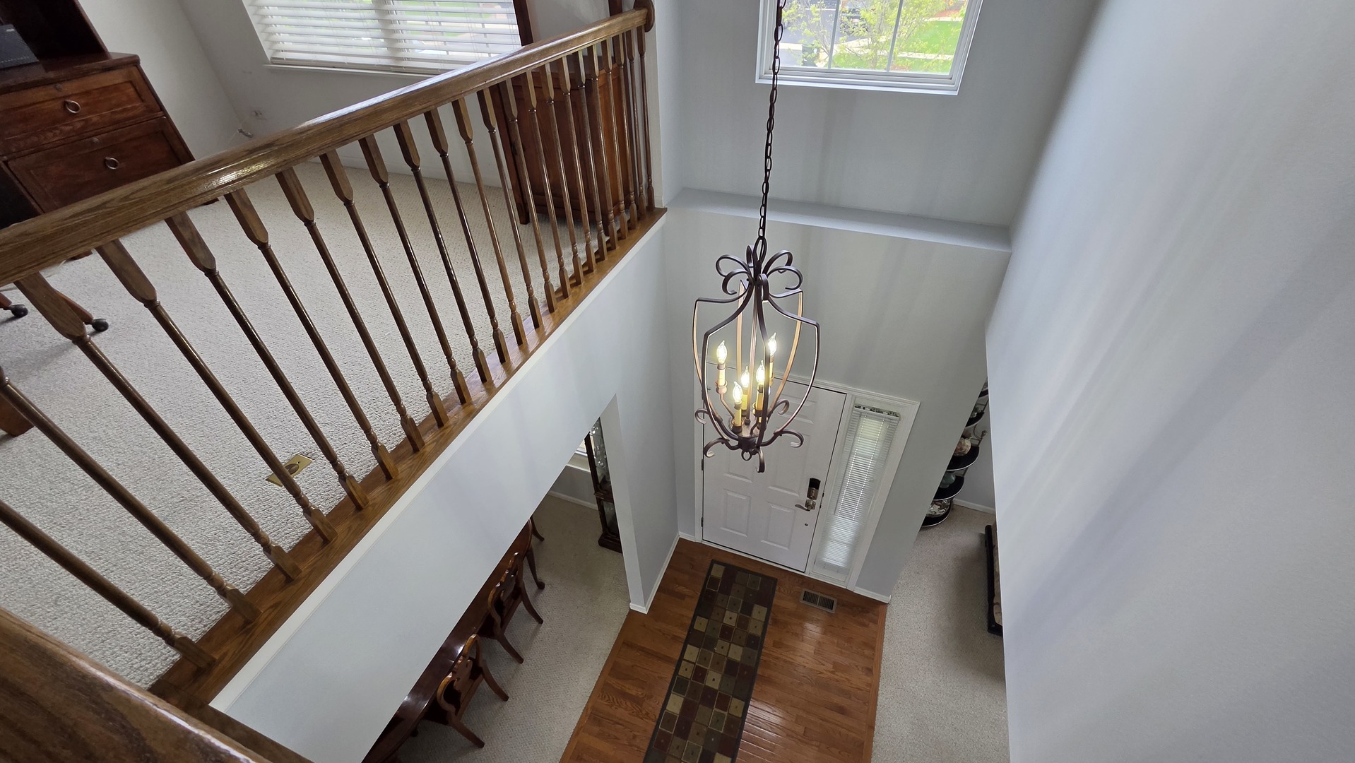 2560 W Sprce Drive, Round Lake, IL 60073