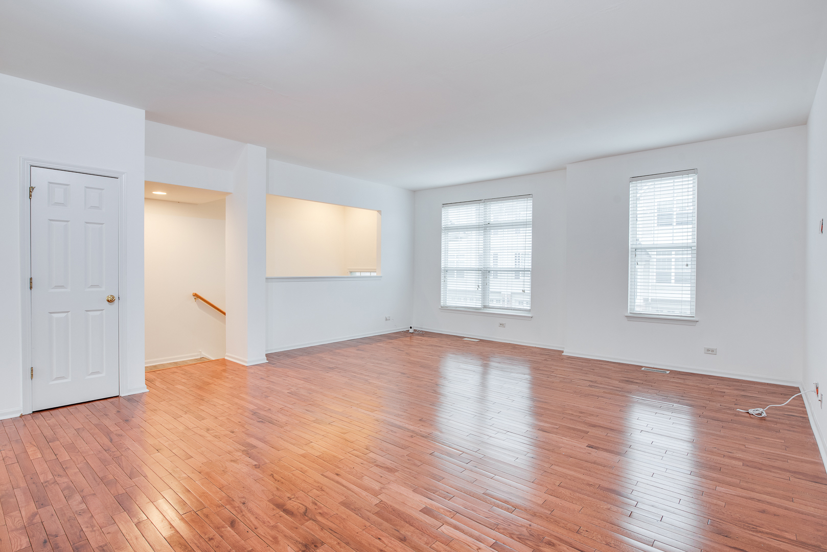 401 N Commerce Street #401, Aurora, IL 60504