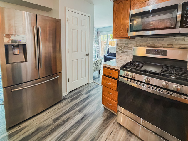 4483 Brighton Court, Gurnee, IL 60031