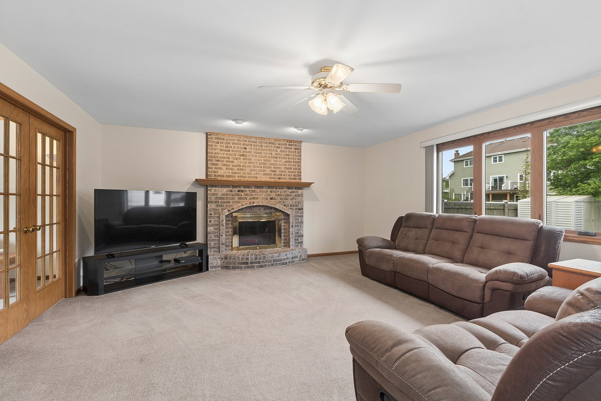 611 Vanderbilt Drive, New Lenox, IL 60451