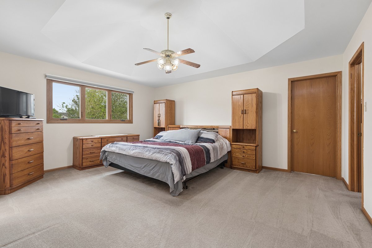 611 Vanderbilt Drive, New Lenox, IL 60451