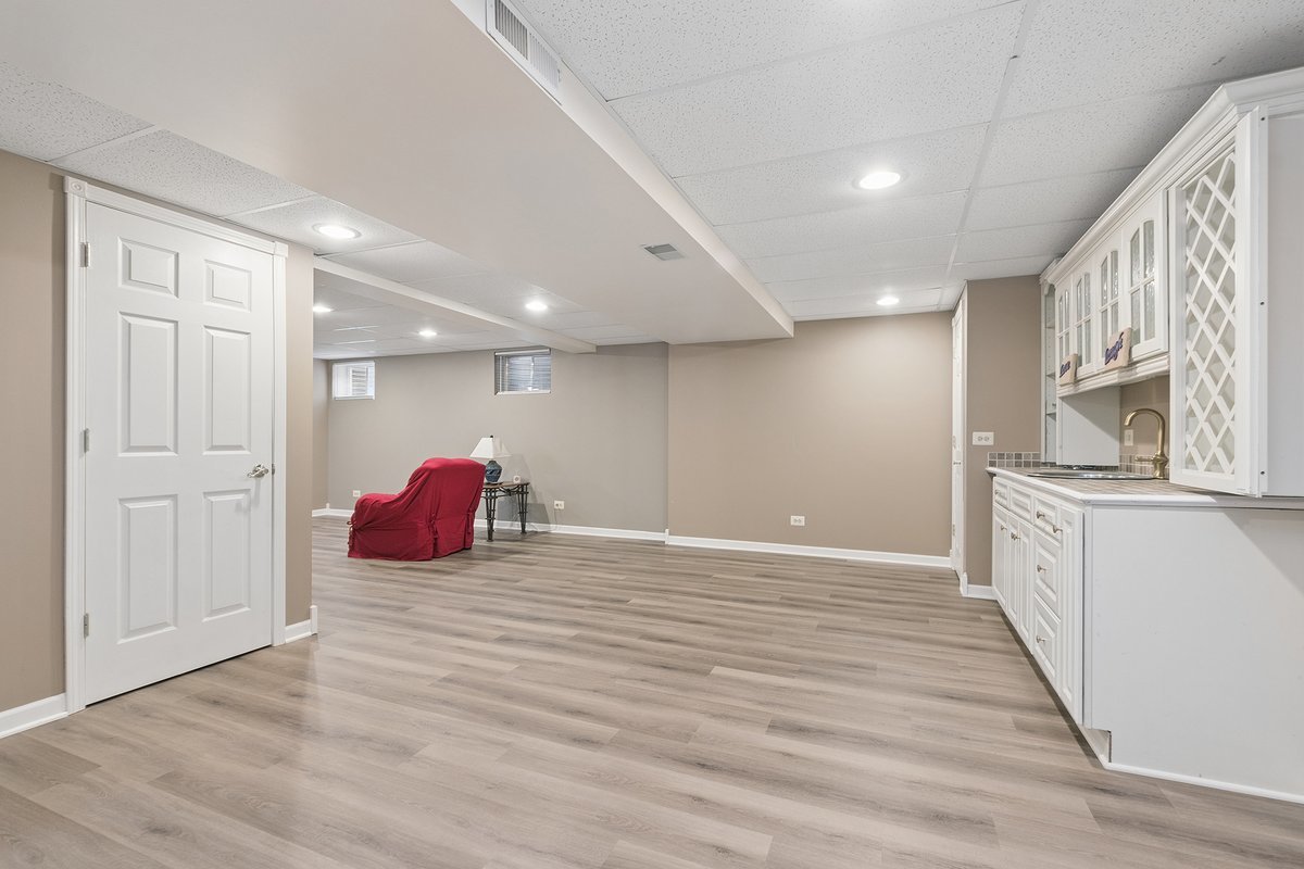 611 Vanderbilt Drive, New Lenox, IL 60451