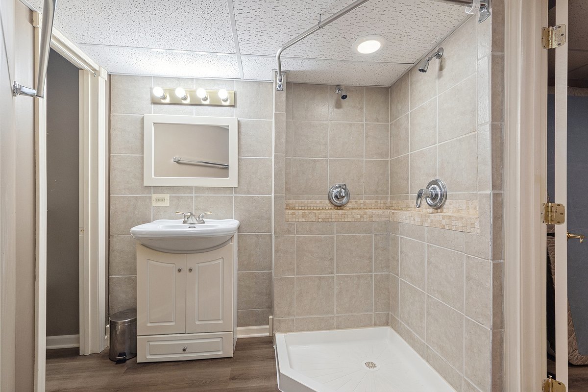 611 Vanderbilt Drive, New Lenox, IL 60451