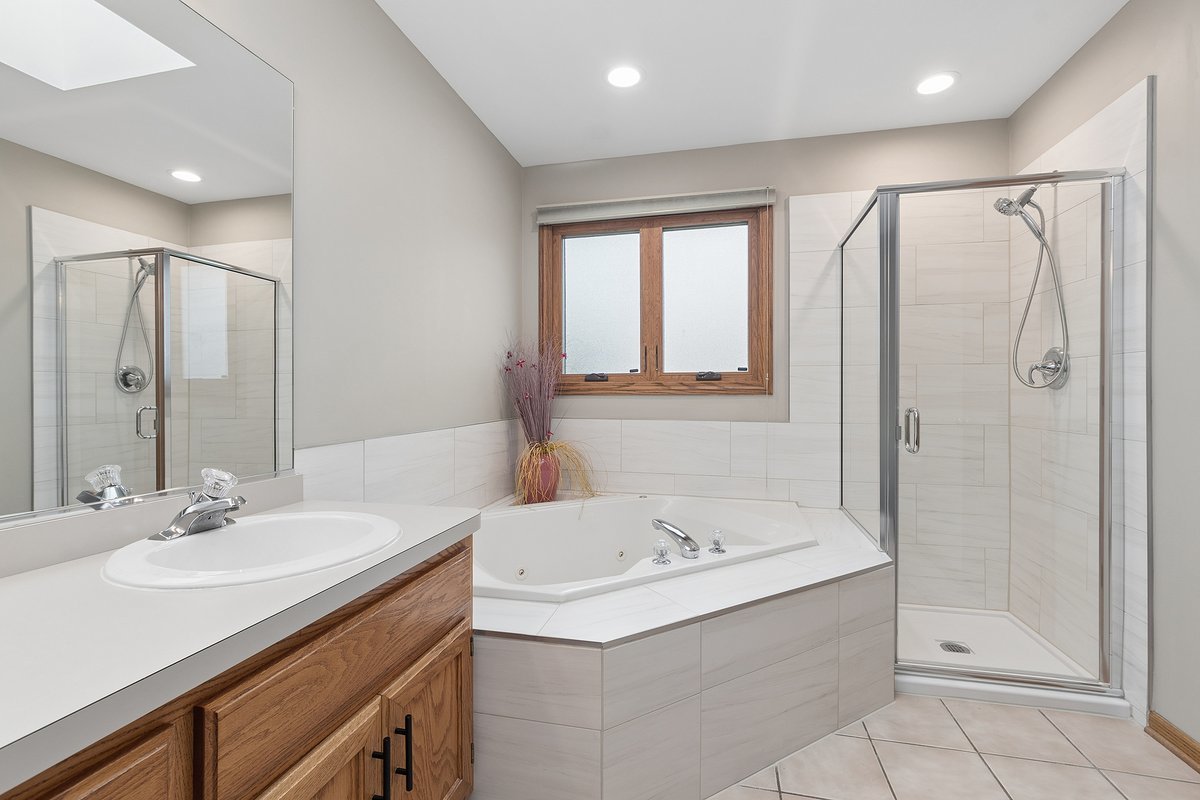 611 Vanderbilt Drive, New Lenox, IL 60451