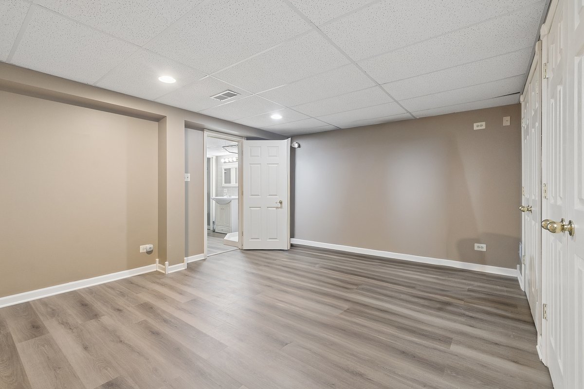 611 Vanderbilt Drive, New Lenox, IL 60451