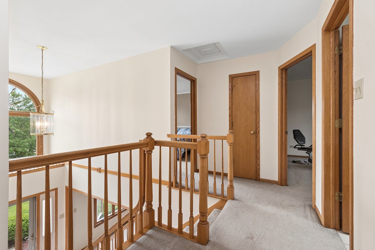 611 Vanderbilt Drive, New Lenox, IL 60451