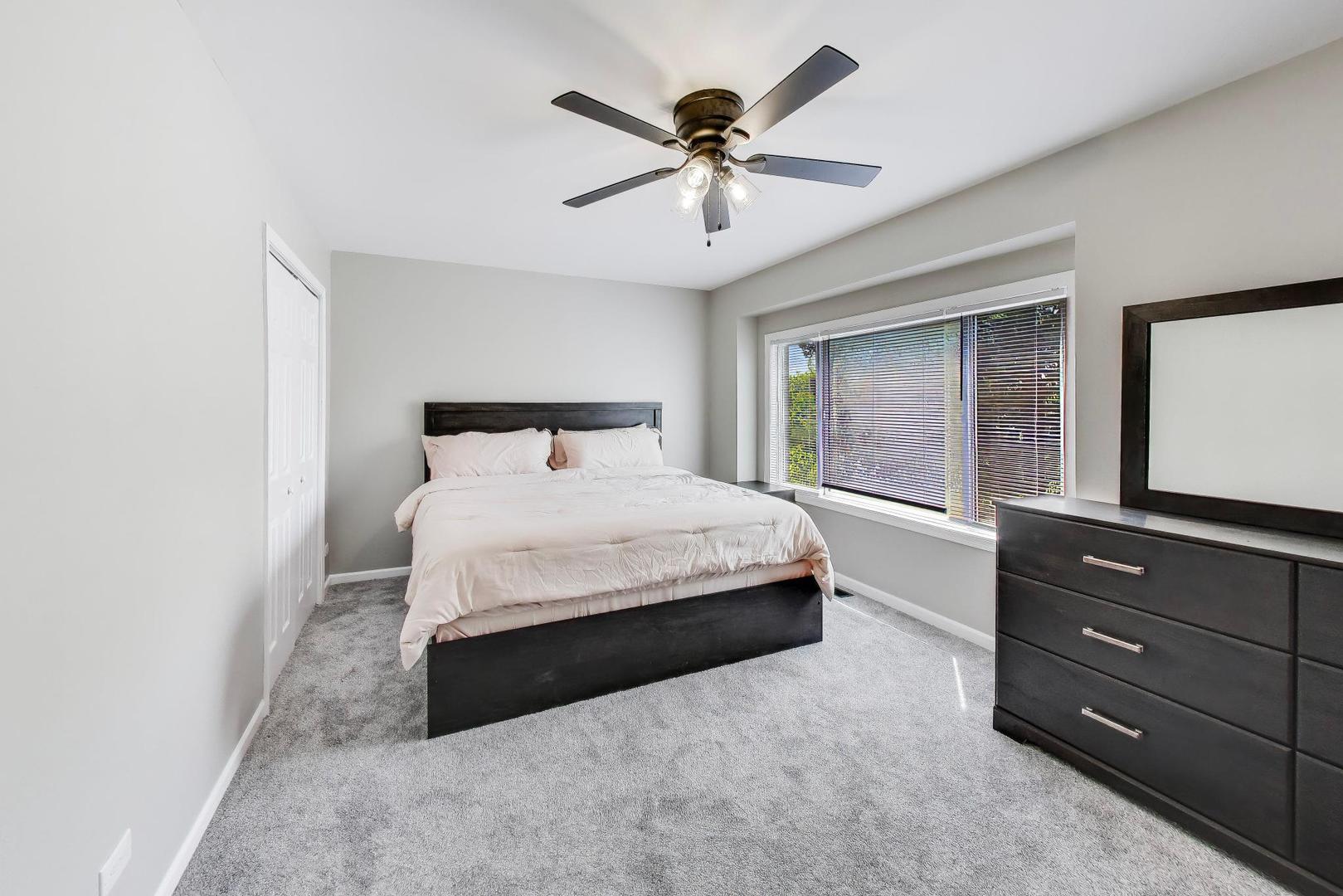 281 DuPage Drive, Bolingbrook, IL 60440