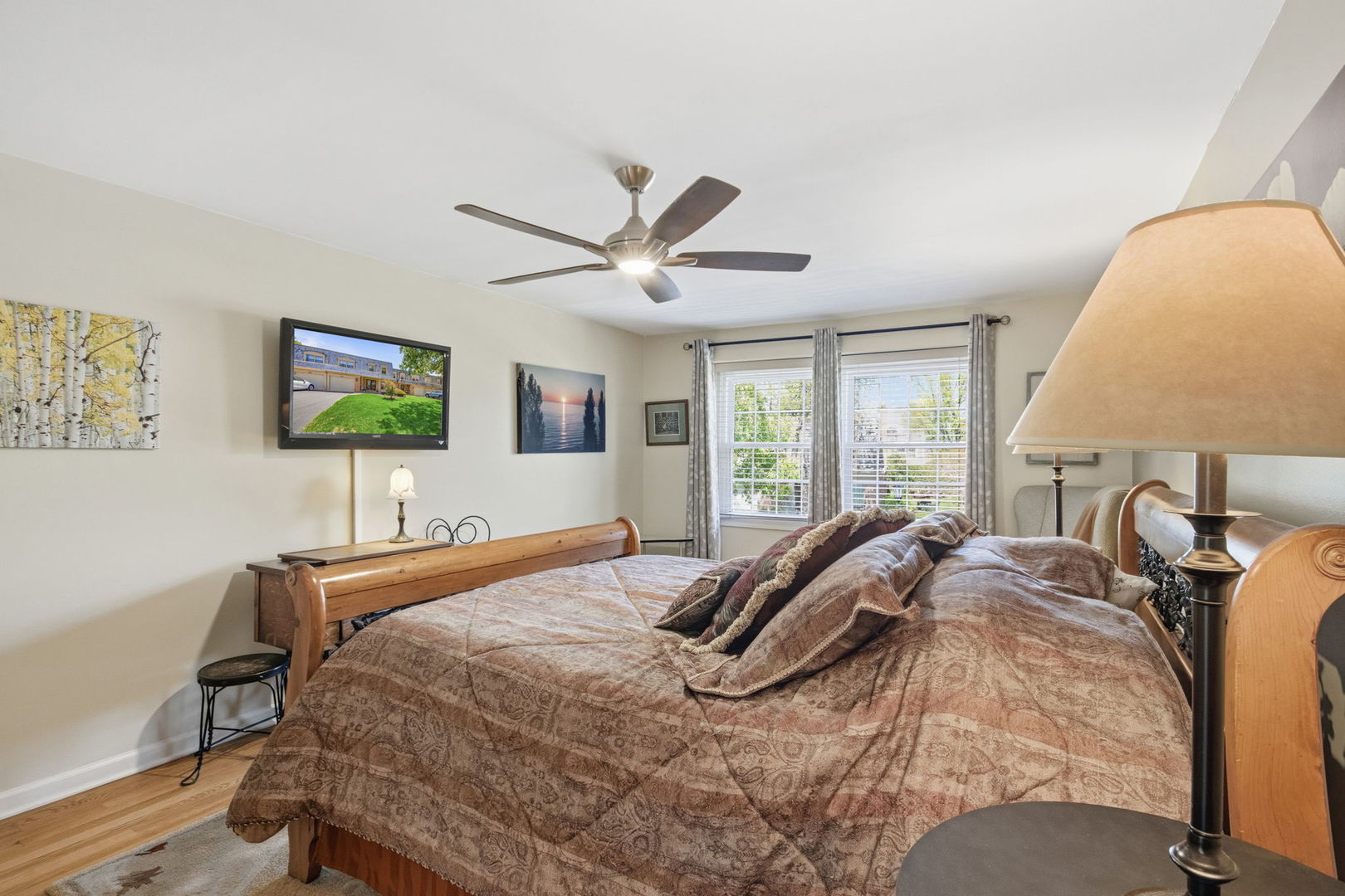 19W107 Avenue Normandy N, Oak Brook, IL 60523