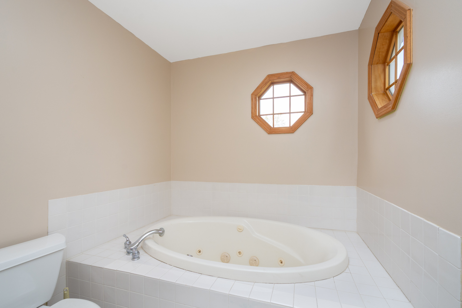36851 N Kerwin Lane, Ingleside, IL 60041
