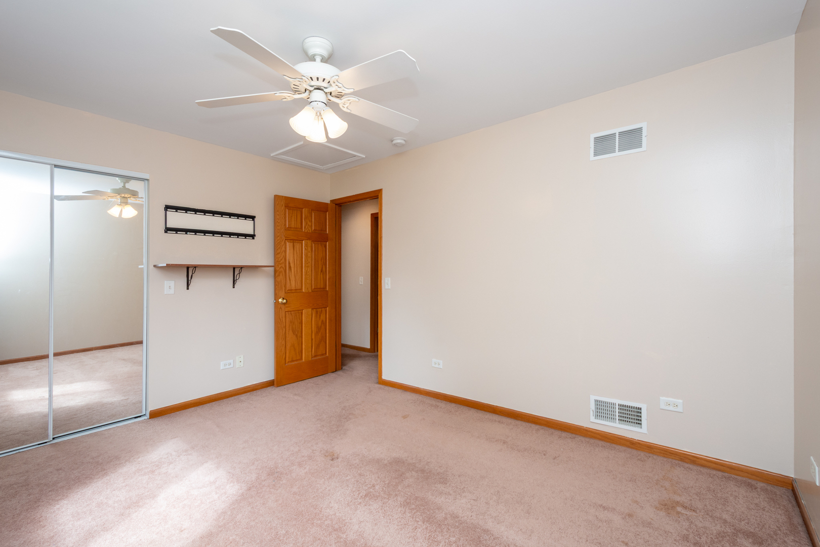 36851 N Kerwin Lane, Ingleside, IL 60041