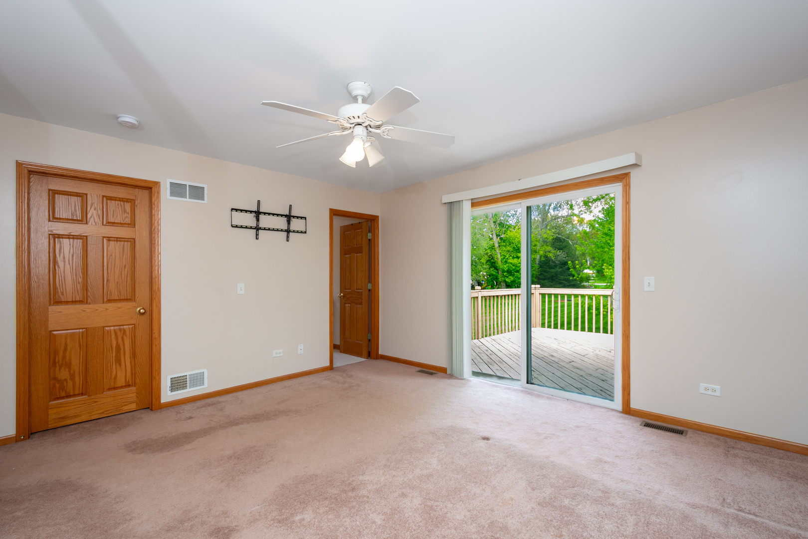 36851 N Kerwin Lane, Ingleside, IL 60041