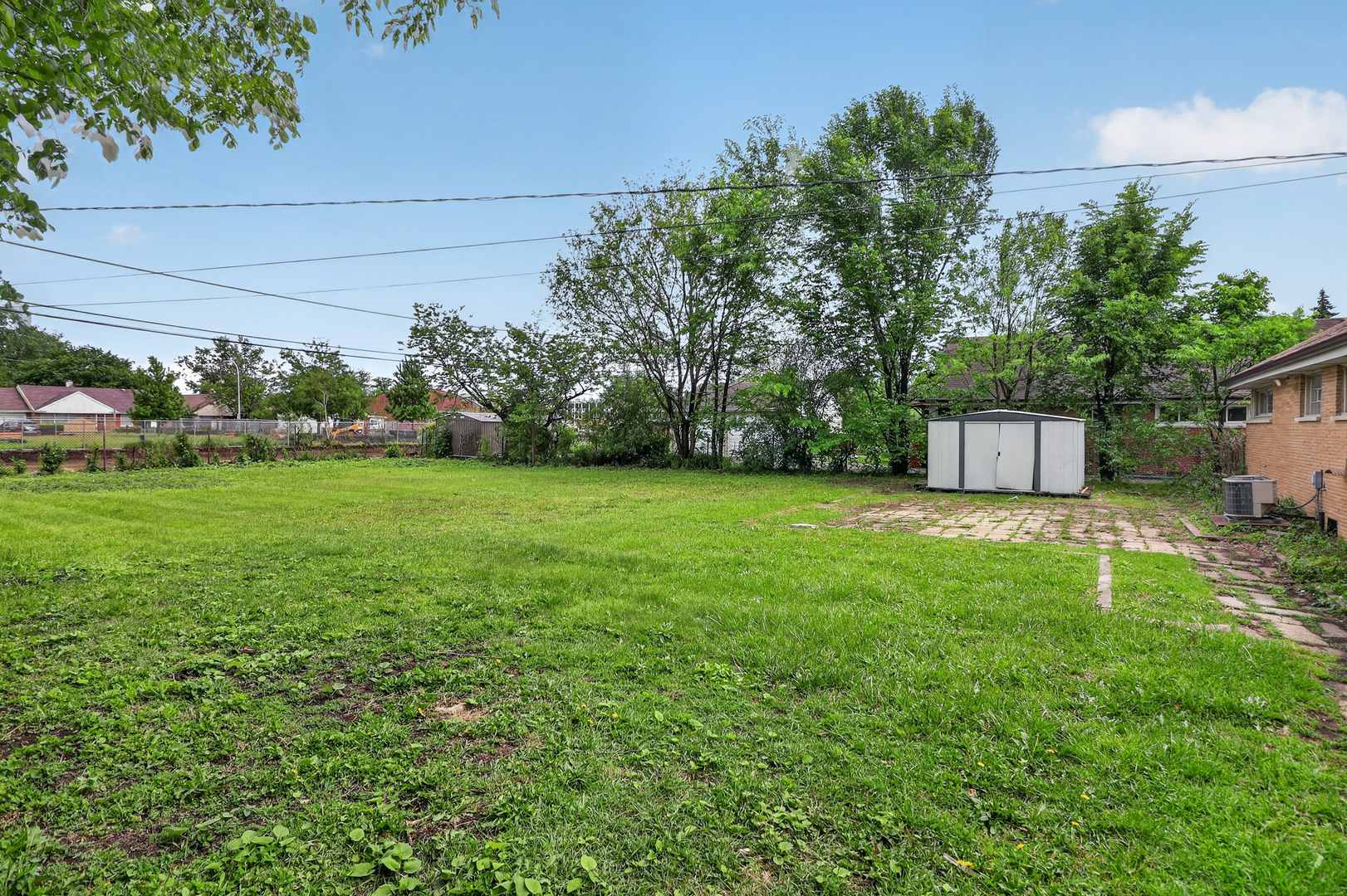 1125 SUFFOLK Avenue, Westchester, IL 60154