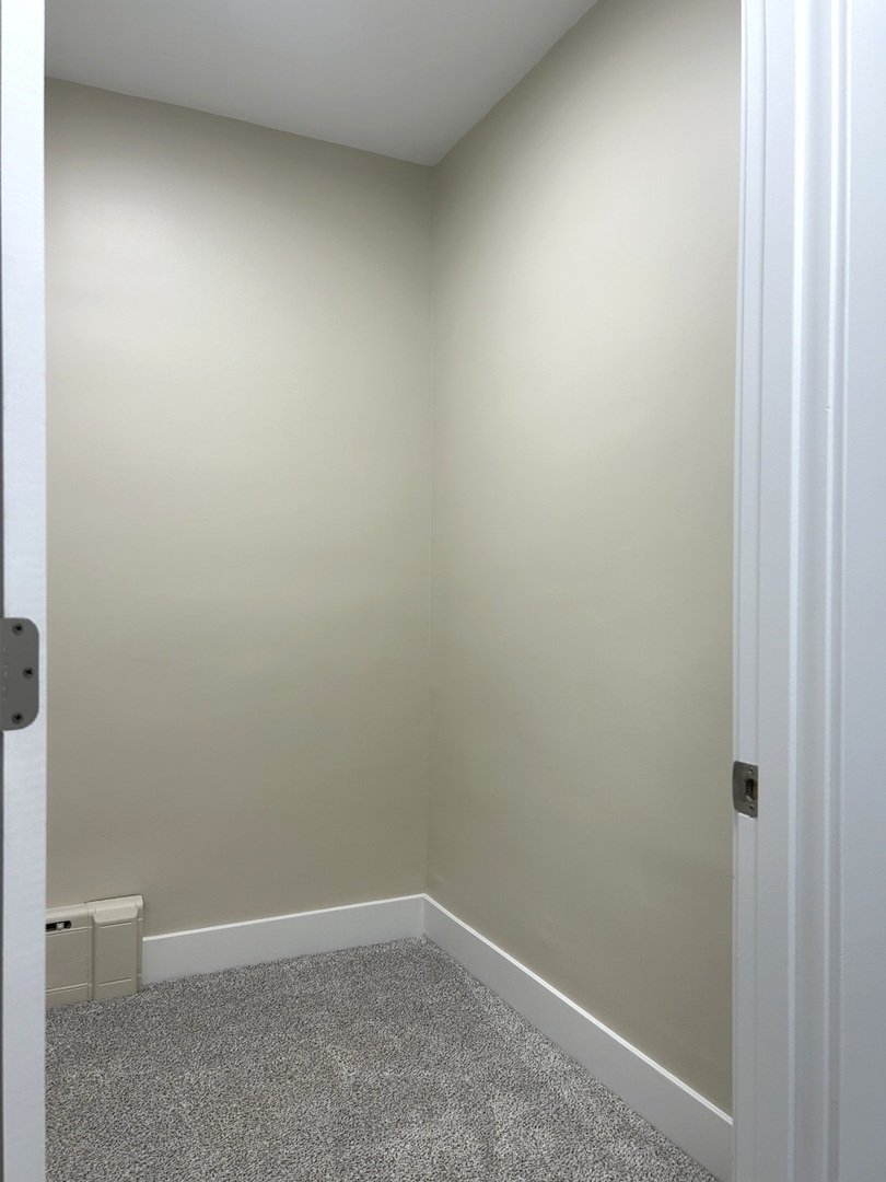2426 N Neva Avenue, Chicago, IL 60707