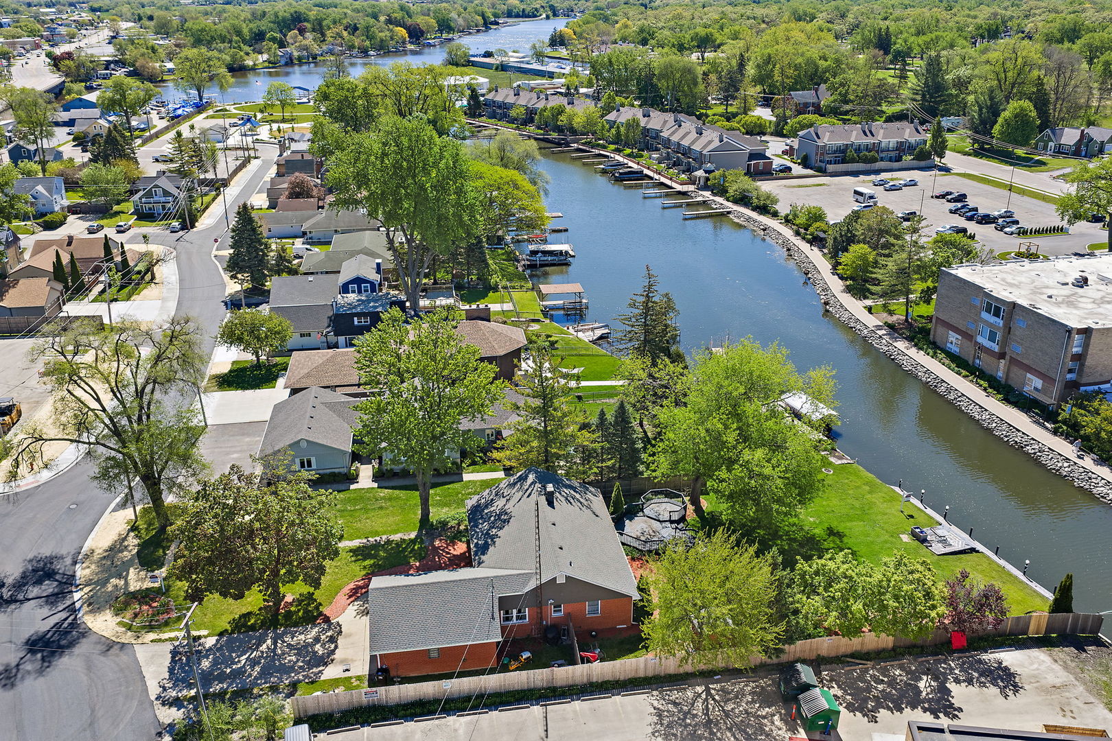 3415 Venice Avenue, McHenry, IL 60050