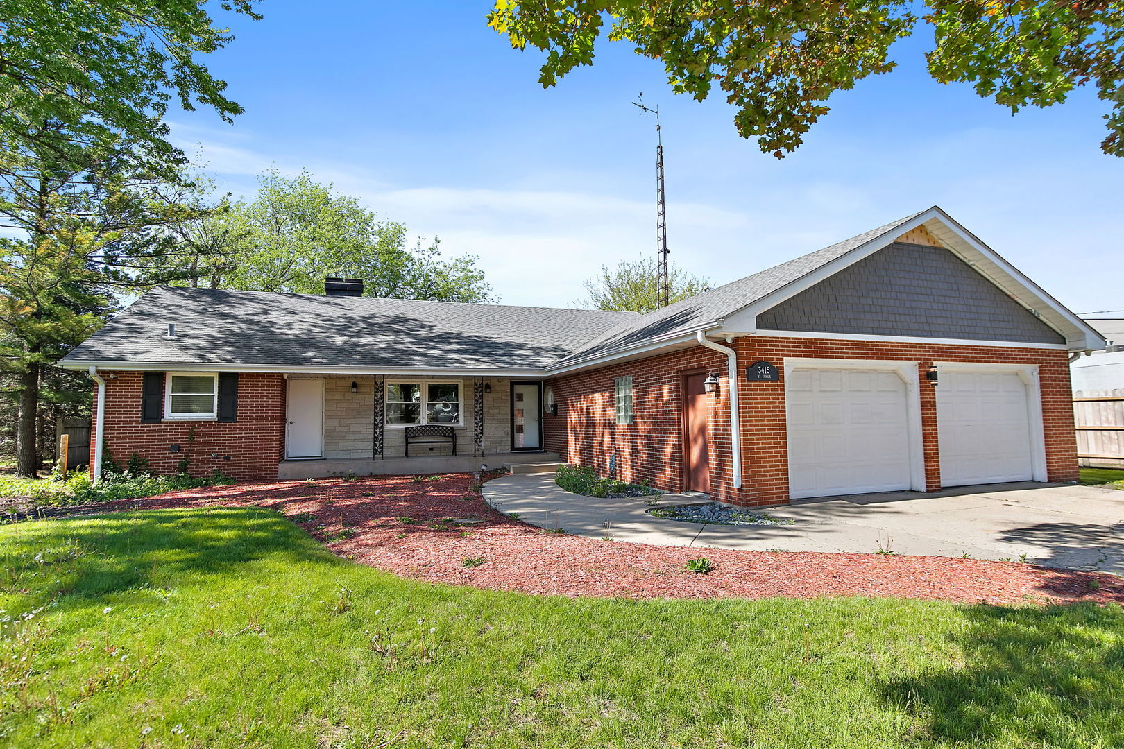 3415 Venice Avenue, McHenry, IL 60050