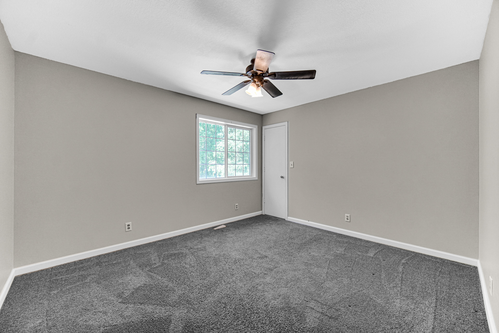 7192 E 2nd Street, Sun River Terrace, IL 60964