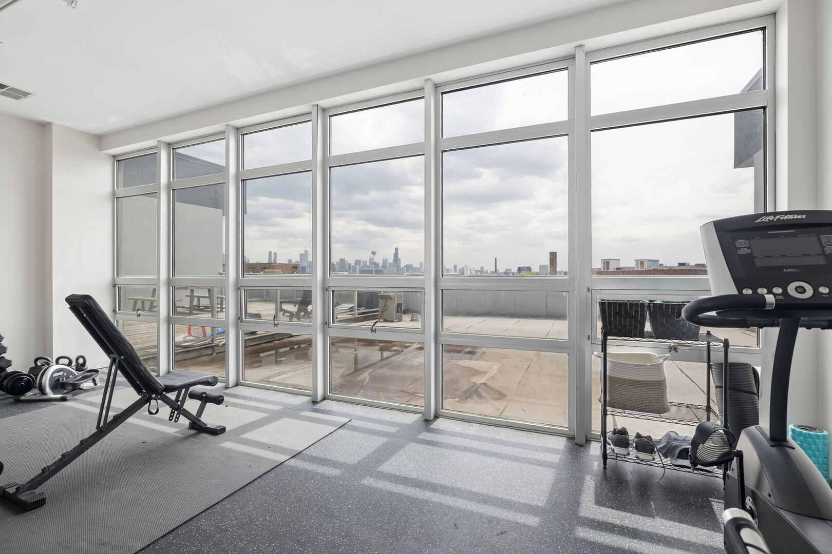 1610 W Fullerton Avenue #412, Chicago, IL 60614