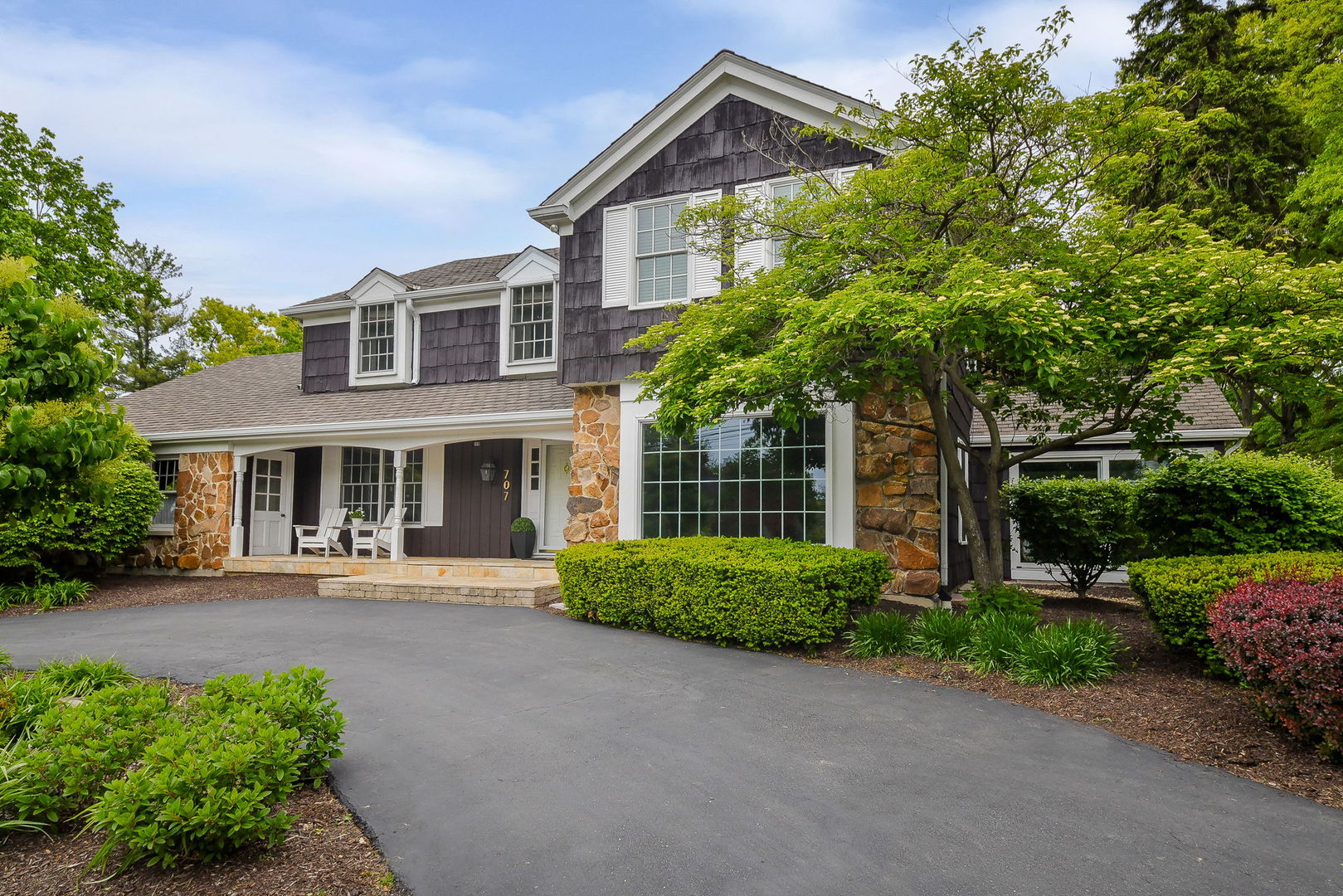 707 Gary Court, Wheaton, IL 60187